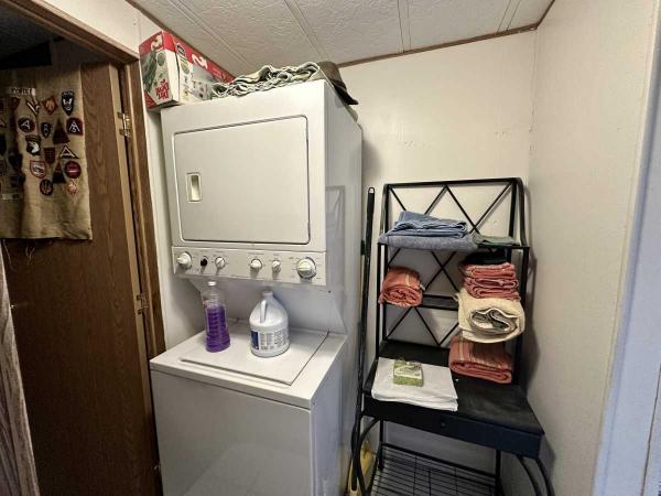1985 Redman  Mobile Home