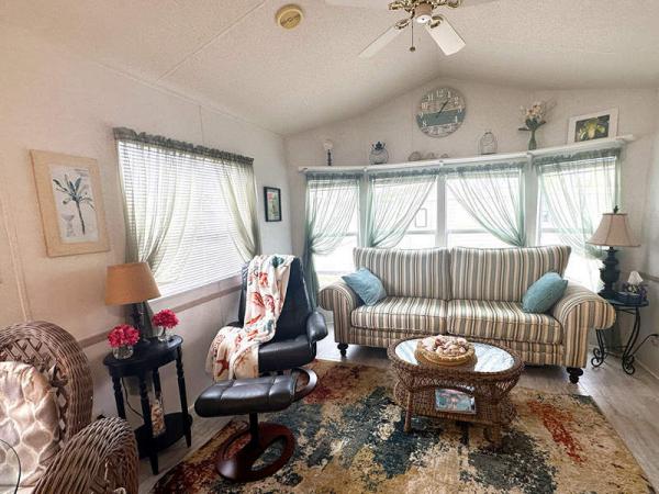 2002 CHIO Manufactured Home