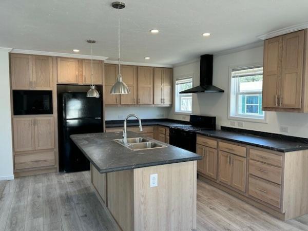 2025 Skyline 2LN610 Mobile Home