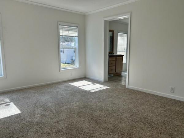 2025 Skyline 2LN610 Mobile Home