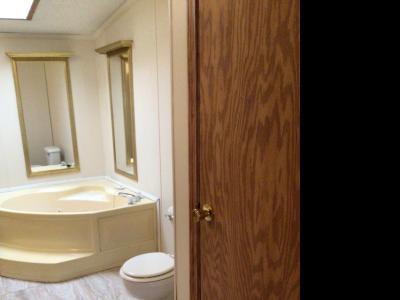 Photo 5 of 7 of home located at 5702 Angola Rd. #234 Toledo, OH 43615