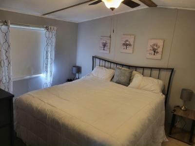 Photo 4 of 17 of home located at 17 Lakeview Dr. Fruitland Park, FL 34731