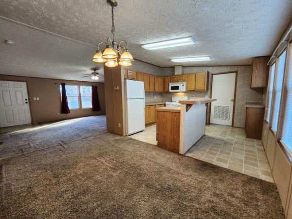 2005 Clayton Mobile Home