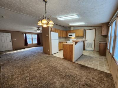 Photo 4 of 14 of home located at 10927 Pomona Miamisburg, OH 45342