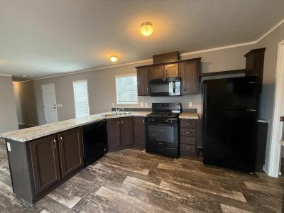 Photo 4 of 32 of home located at 11759 Cascade Circle #87 Romeo, MI 48065