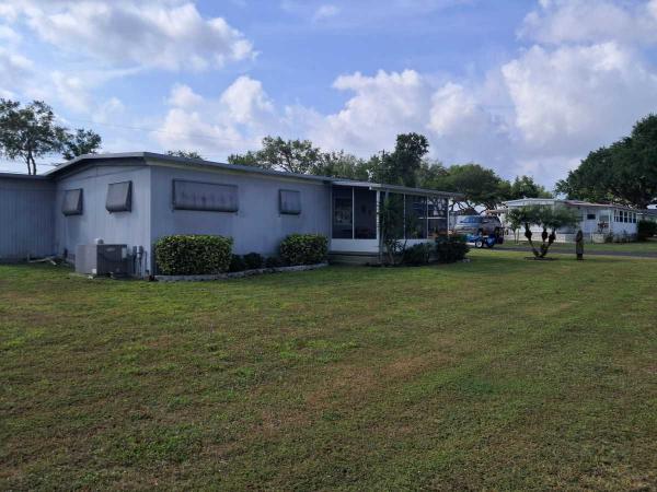 1972 Skyline HS Mobile Home