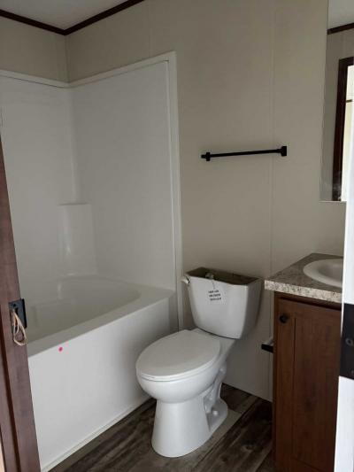 Photo 5 of 10 of home located at 117 Park Estate Ave. Pontiac, IL 61764