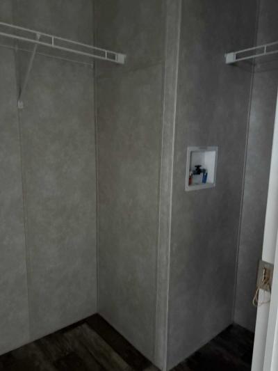 Photo 5 of 12 of home located at 101 Park Estate Ave. Pontiac, IL 61764