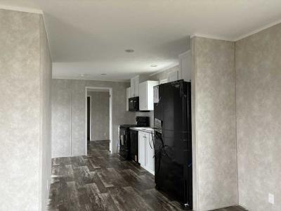 Photo 4 of 12 of home located at 101 Park Estate Ave. Pontiac, IL 61764