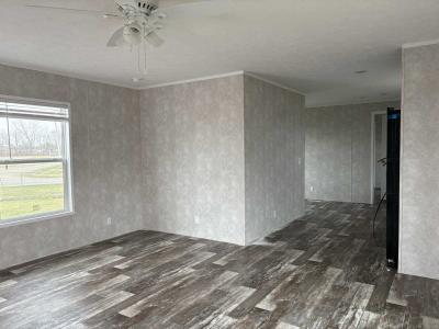 Photo 5 of 11 of home located at 118 Park Estate Ave. Pontiac, IL 61764