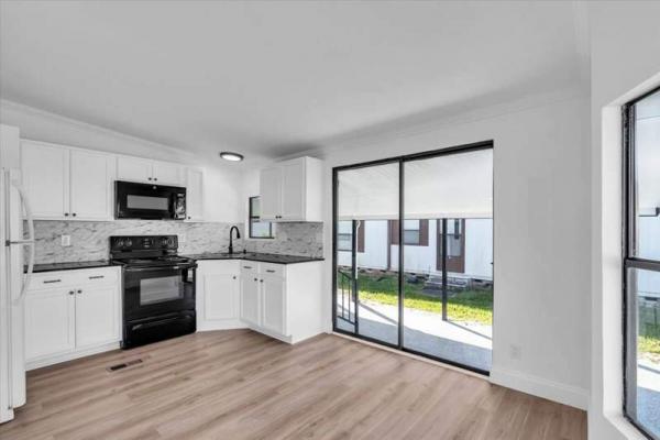 Photo 1 of 2 of home located at 12100 Seminole Blvd. #380 Largo, FL 33778