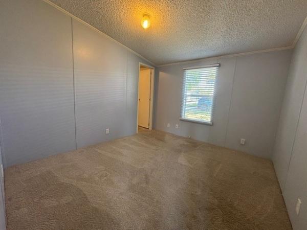 2001 Fleetwood Manufactured Home