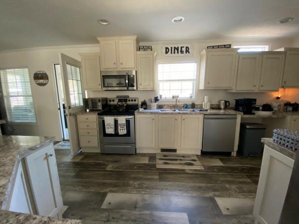 2019 SCHU 57JEN2 Mobile Home