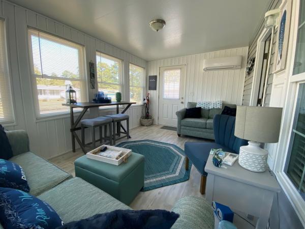 2019 SCHU 57JEN2 Mobile Home