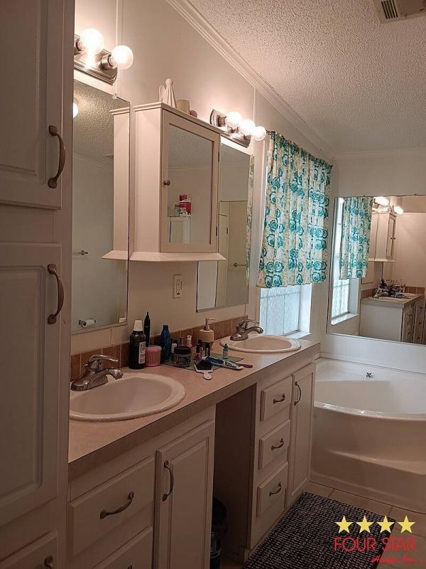2006 Fleetwood  Home