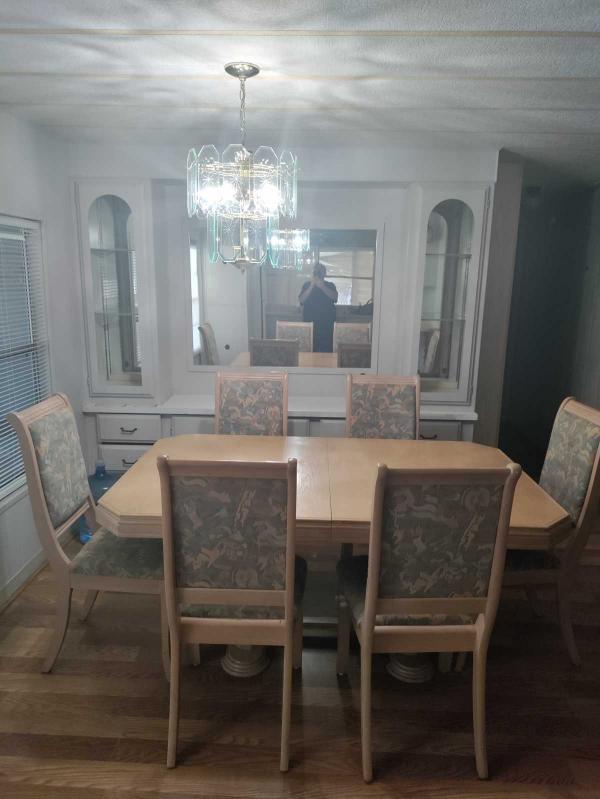 1979 Hillcrest Mobile Home