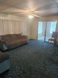 1979 Hillcrest Mobile Home