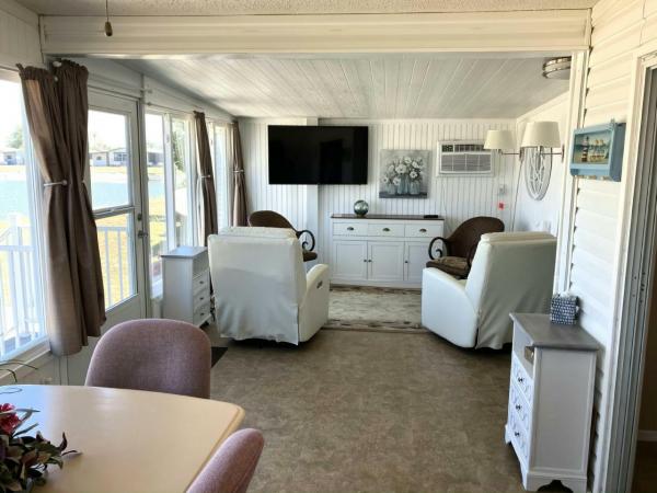 1992 Fleetwood Manufactured Home