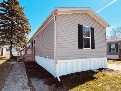 Mobile Home at 295 West Woodside Holland, OH 43528