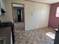 2013 Champion RA1670201 Mobile Home