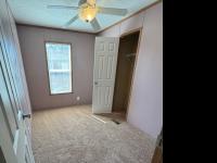 2013 Champion RA1670201 Mobile Home