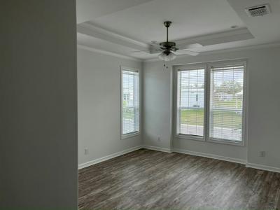 Photo 2 of 20 of home located at 3805 Vine Trail (Site 0015) Ellenton, FL 34222