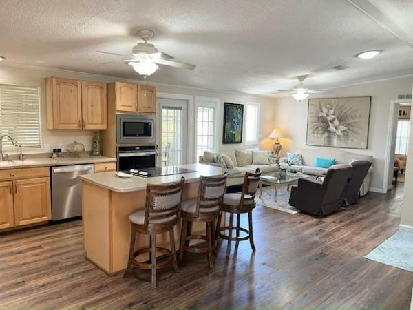 1987 PALM Manufactured Home