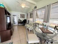 1987 PALM Manufactured Home