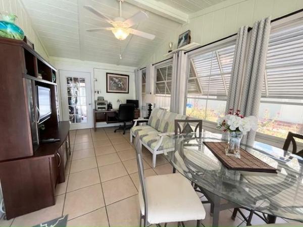 1987 PALM Manufactured Home