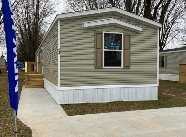 2025 Champion Home Builders, Inc. mobile Home