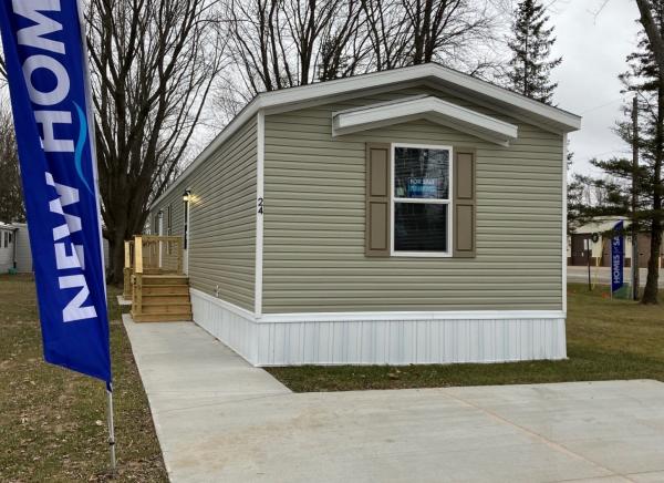 2025 Champion Home Builders, Inc. mobile Home