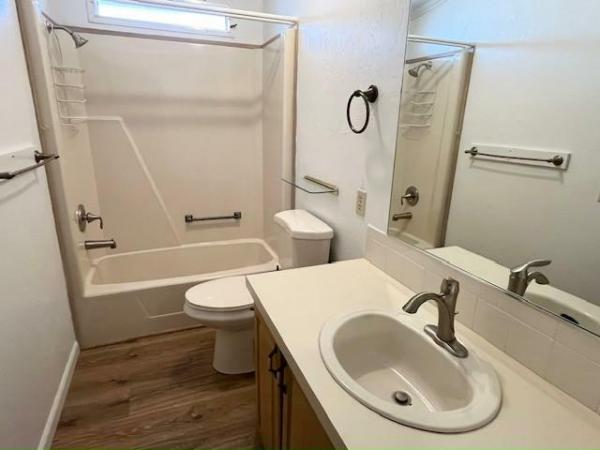 1990 PALM Manufactured Home