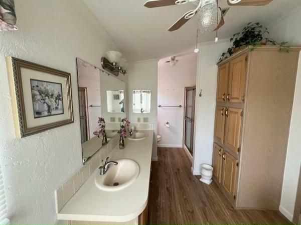 1990 PALM Manufactured Home