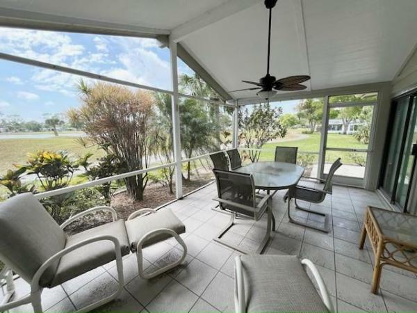 1990 PALM Manufactured Home