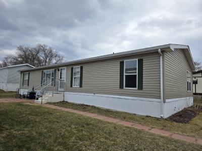 Mobile Home at 13 E Grant Ct Highland, MI 48357