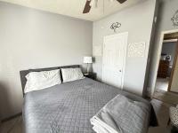2001 COMMODORE BONUS ROOM Manufactured Home