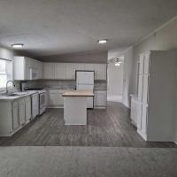 2001 Skyline Manufactured Home