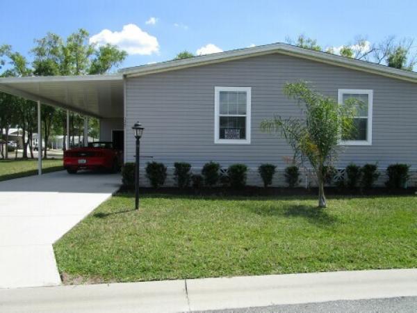 Photo 1 of 2 of home located at 3265 Walden Shores Loop Lake Wales, FL 33898