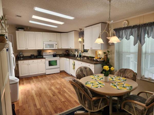 1996 MERIT Mobile Home