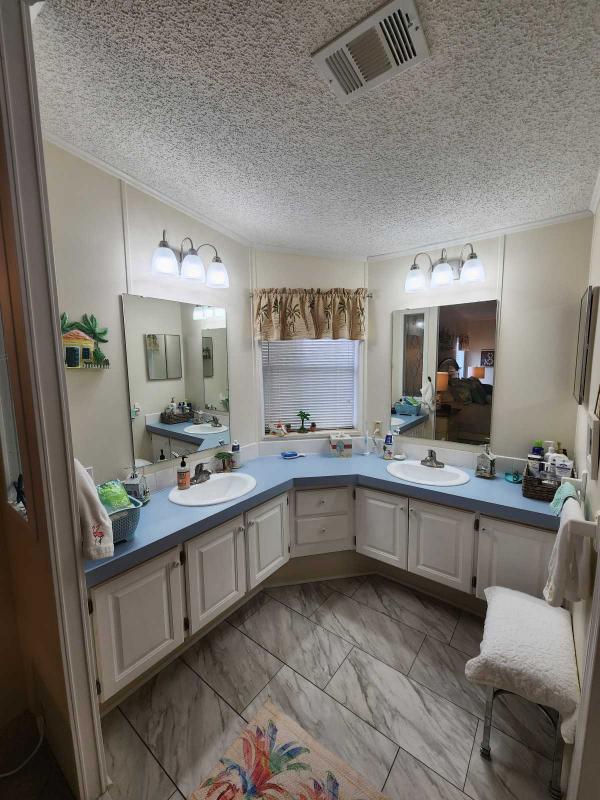 1996 MERIT Mobile Home