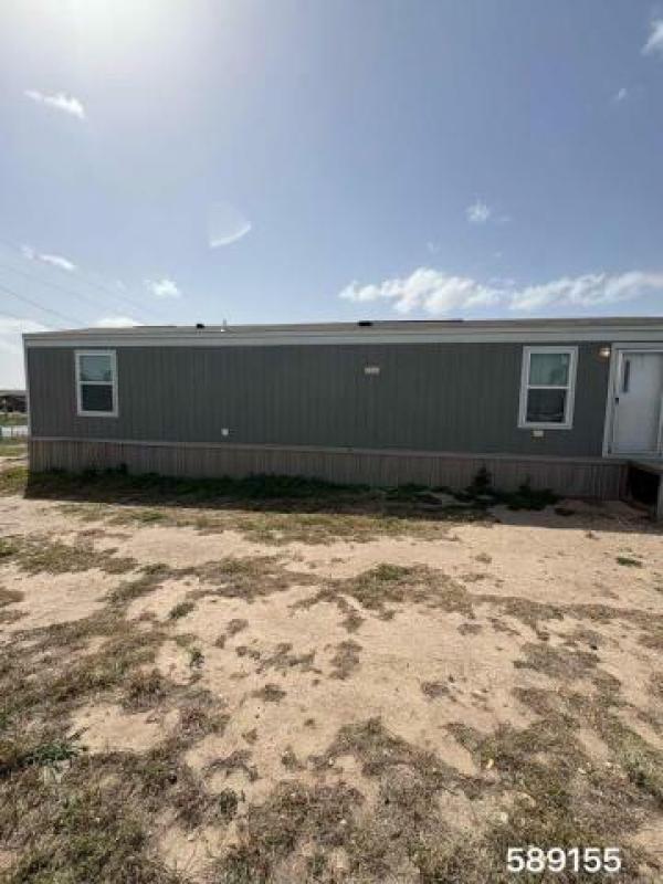 Photo 1 of 2 of home located at People's Mfd Homes Llc 315 E Frontage Rd Alamo, TX 78516