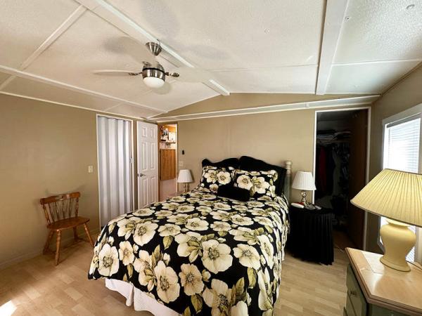 1988 CLAR Manufactured Home