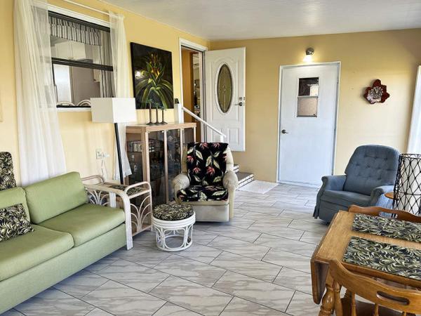 1988 CLAR Manufactured Home