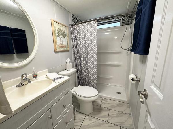1988 CLAR Manufactured Home