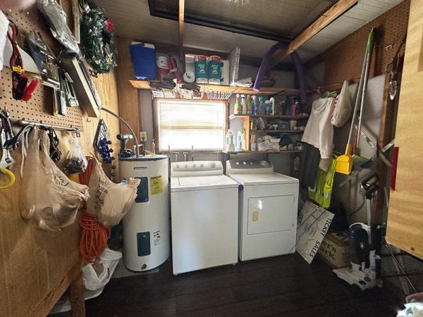 1988 CLAR Manufactured Home