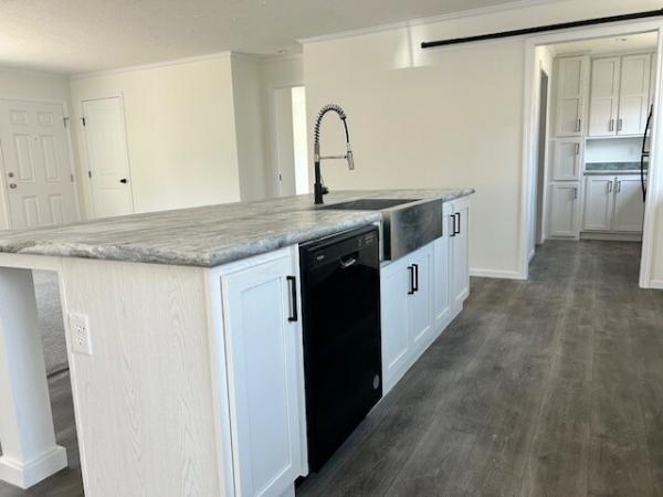 2025 Champion RAPB2856H32392 Mobile Home