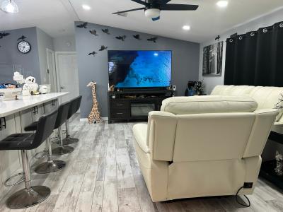 Photo 4 of 39 of home located at 1104 Windmill Grove Circle Orlando, FL 32828