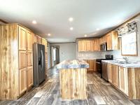 2024 Redman 101 122RENW-1666H22193  Home