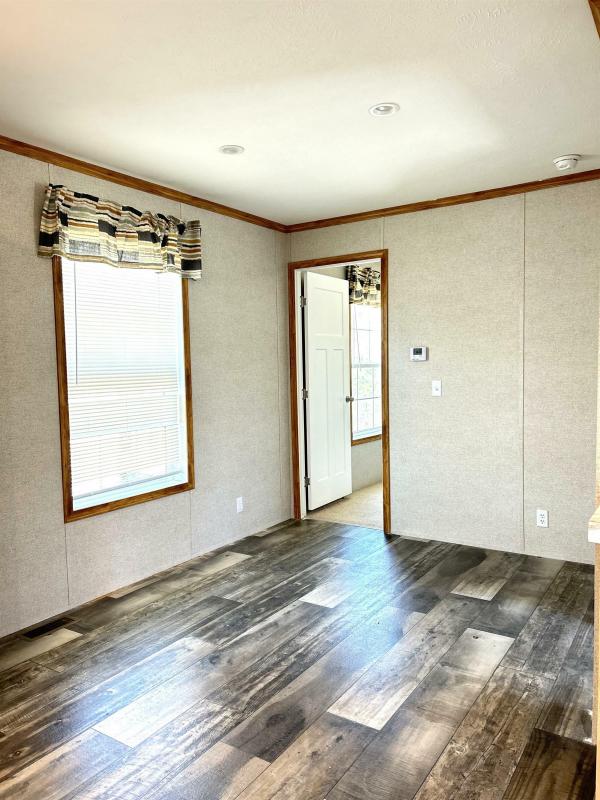 2024 Redman 101 122RENW-1666H22193  Home