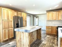 2024 Redman 101 122RENW-1666H22193  Home